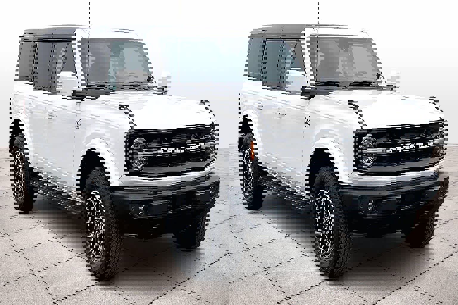 Used 2024 Ford Bronco Outer Banks image 2