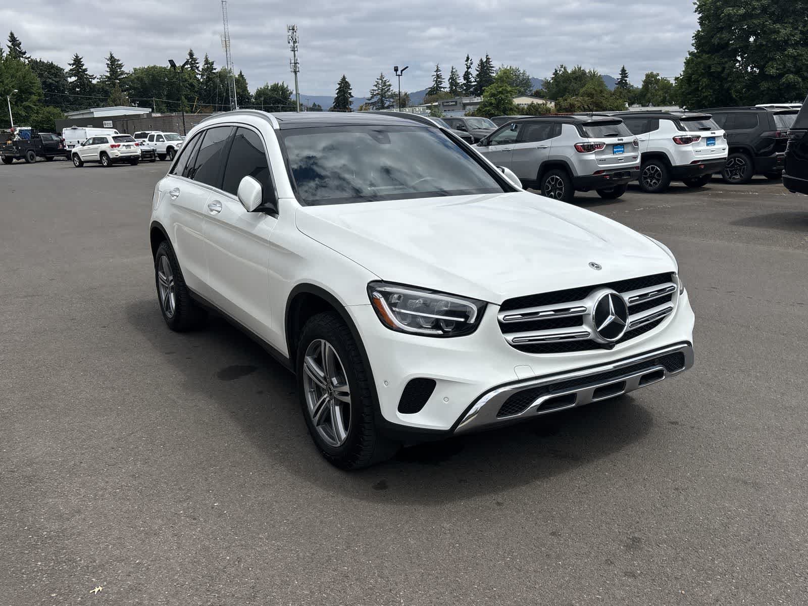 Used 2021 Mercedes-Benz GLC 300 4MATIC image 7