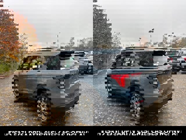 New 2026 Ford Explorer Active w/ Active Comfort Package image 4