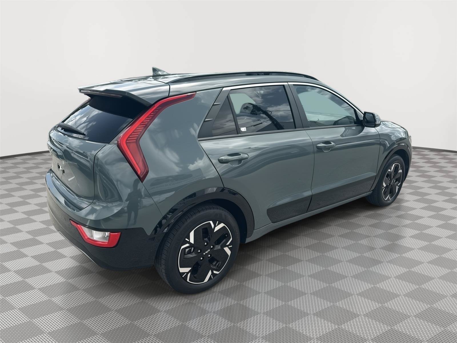 Used 2024 Kia Niro Wind FWD image 5