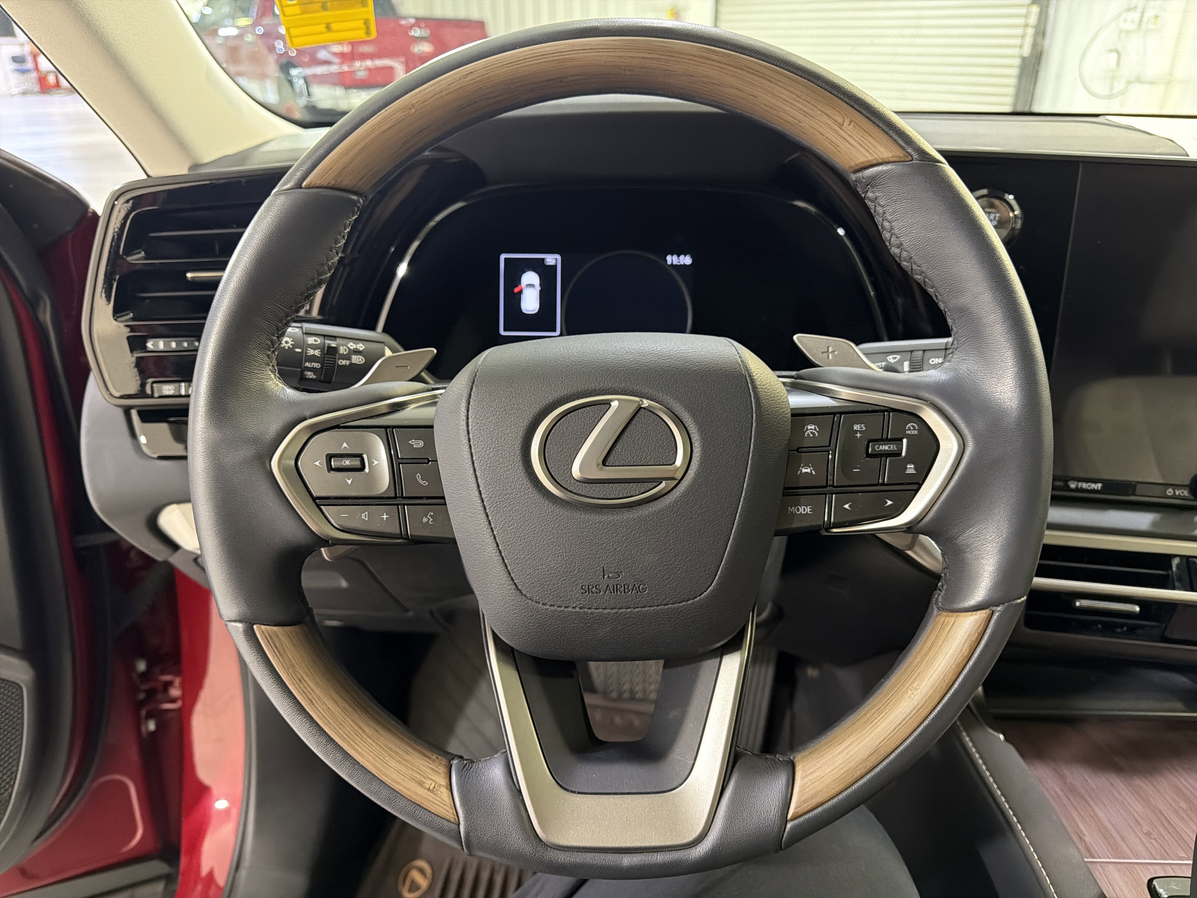 Used 2023 Lexus RX 350 Premium w/ Accessory Package (Z1) FWD image 15