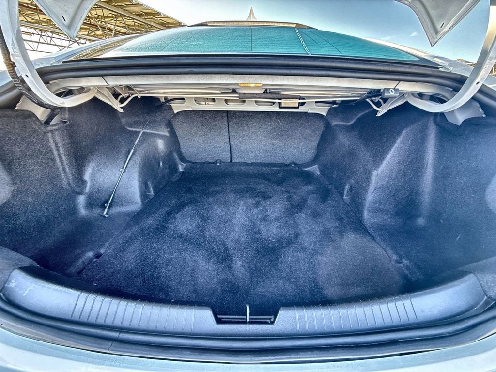 Used 2025 Chevrolet Malibu RS image 24