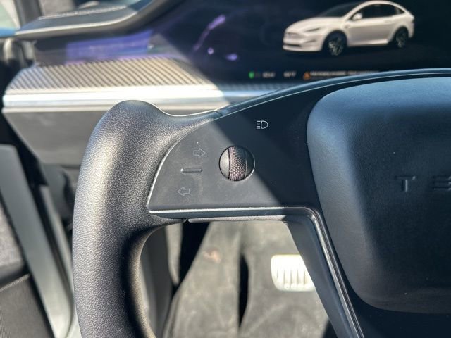 Used 2022 Tesla Model X Plaid image 23