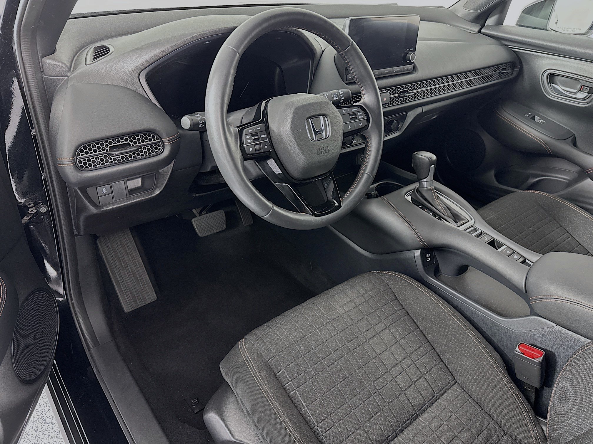 Certified 2024 Honda HR-V Sport image 9