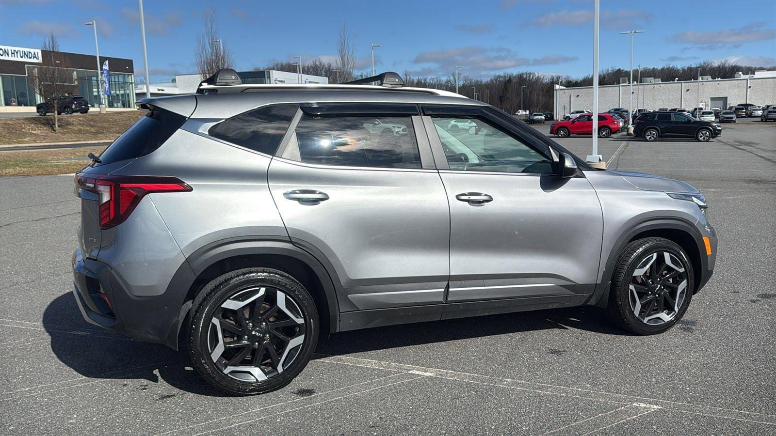 Used 2024 Kia Seltos SX image 5