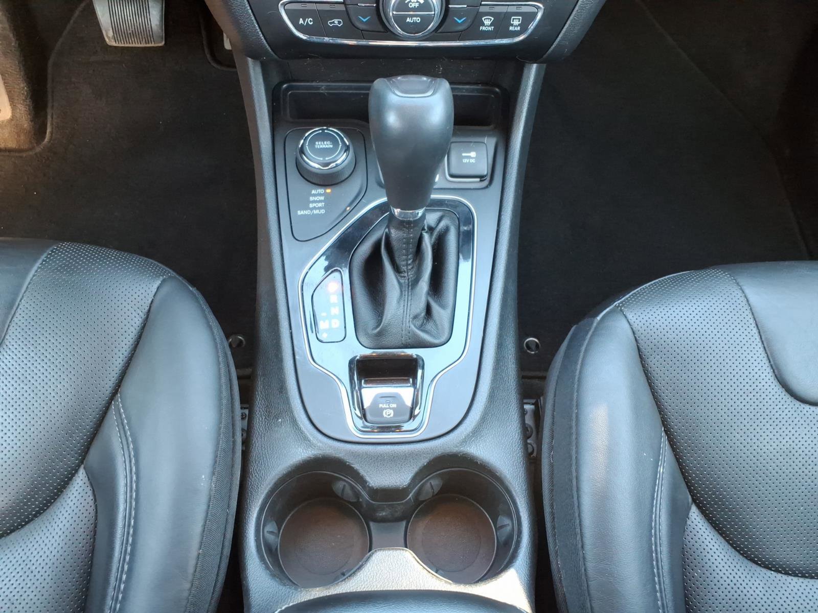 Used 2019 Jeep Cherokee Limited w/ Trailer Tow Group image 20
