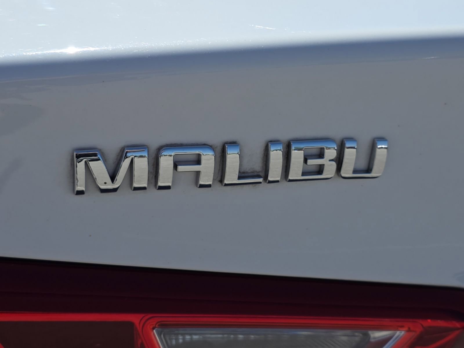Used 2018 Chevrolet Malibu LT FWD image 8