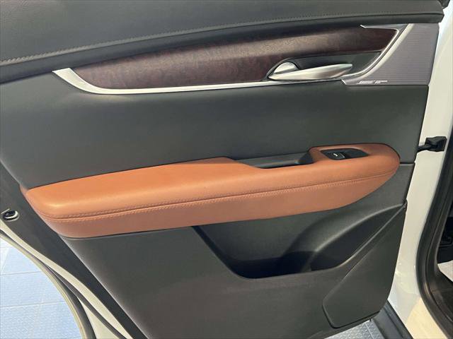 Used 2023 Cadillac XT5 Premium Luxury AWD/4WD image 14