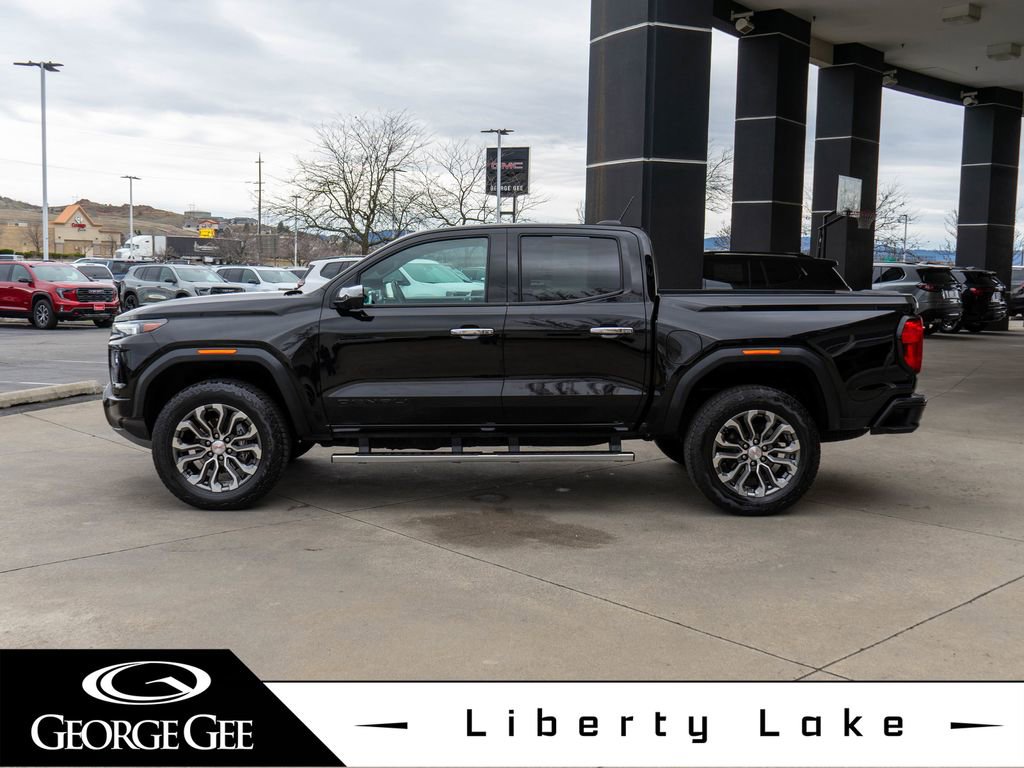 Used 2023 GMC Canyon Denali image 4