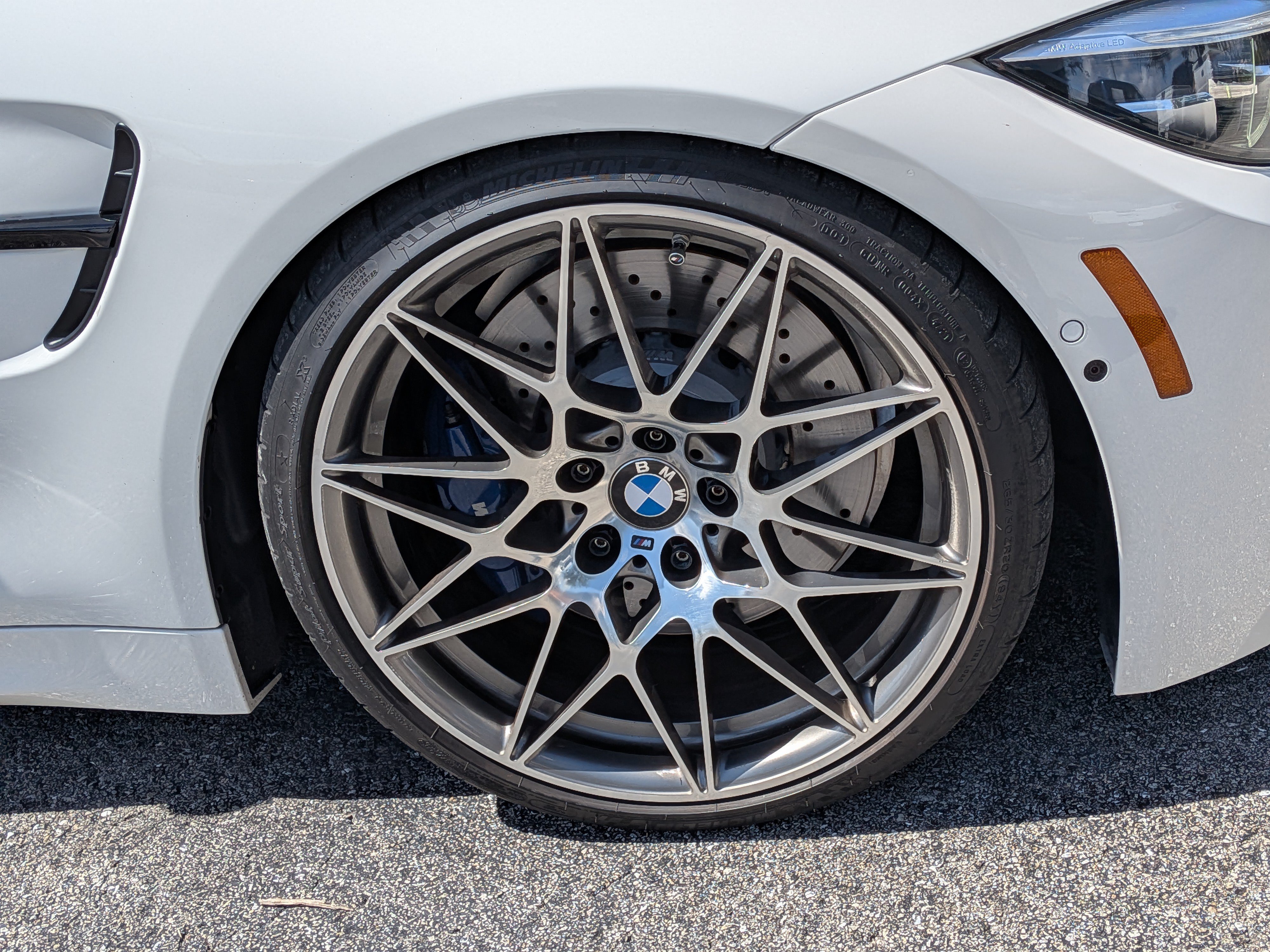 Used 2018 BMW M4 Convertible RWD image 11