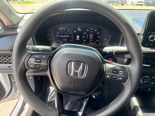 Certified 2025 Honda Accord SE image 11