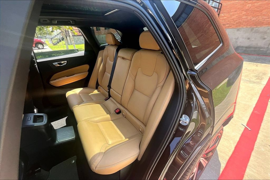 Used 2024 Volvo XC60 T8 Ultimate w/ Protection Package Premier AWD/4WD image 35