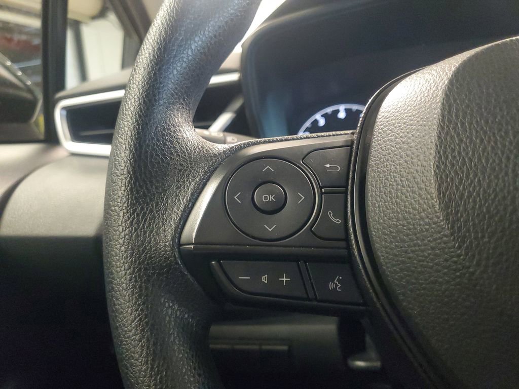 Used 2023 Toyota Corolla LE image 20