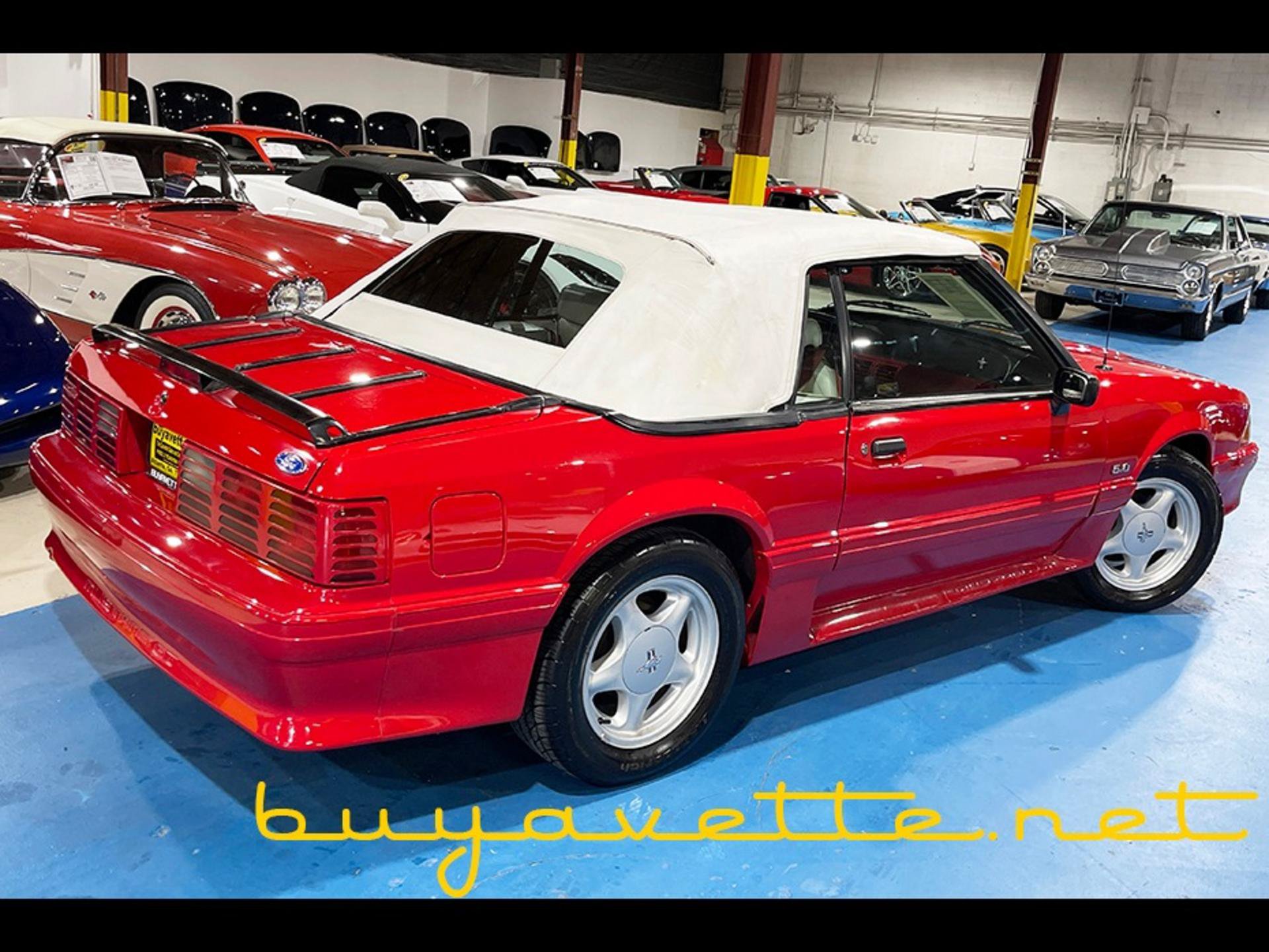Used 1990 Ford Mustang GT RWD image 3