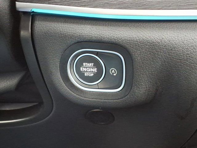 Used 2025 Mercedes-Benz GLS 450 4MATIC image 25