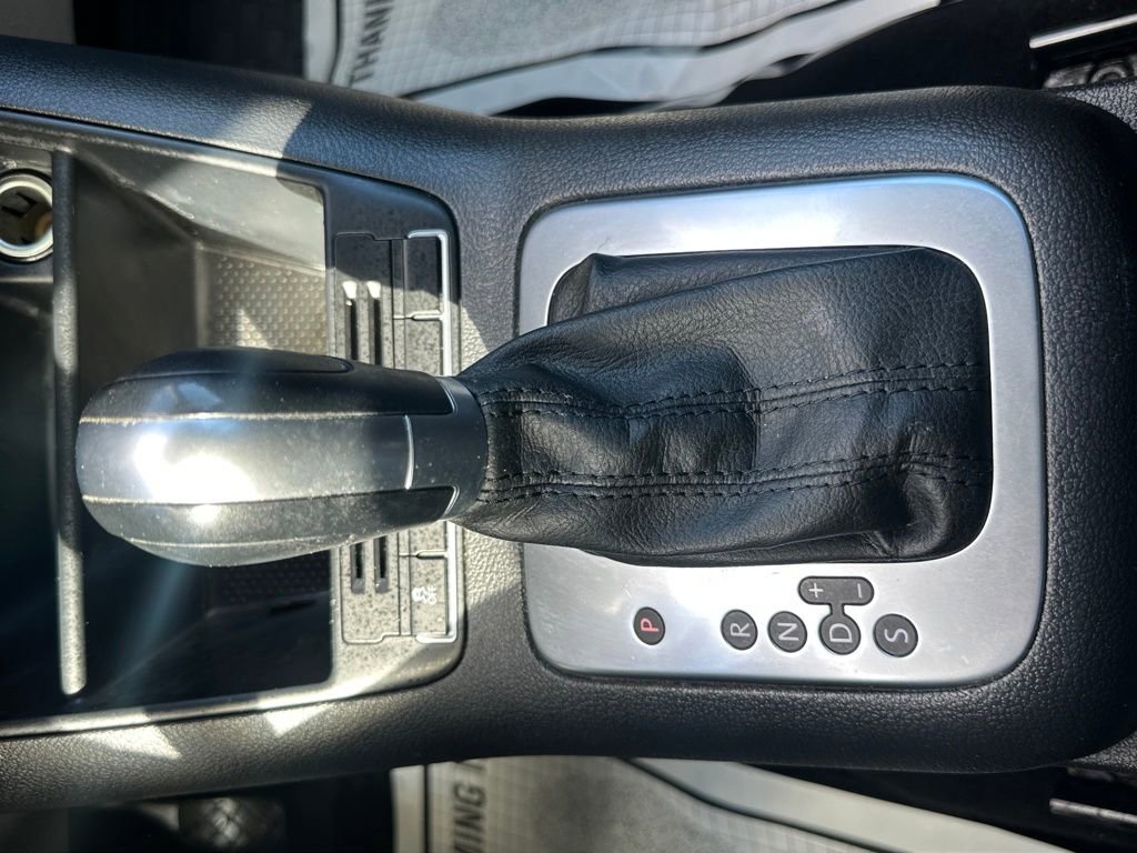 Used 2017 Volkswagen Tiguan S image 28