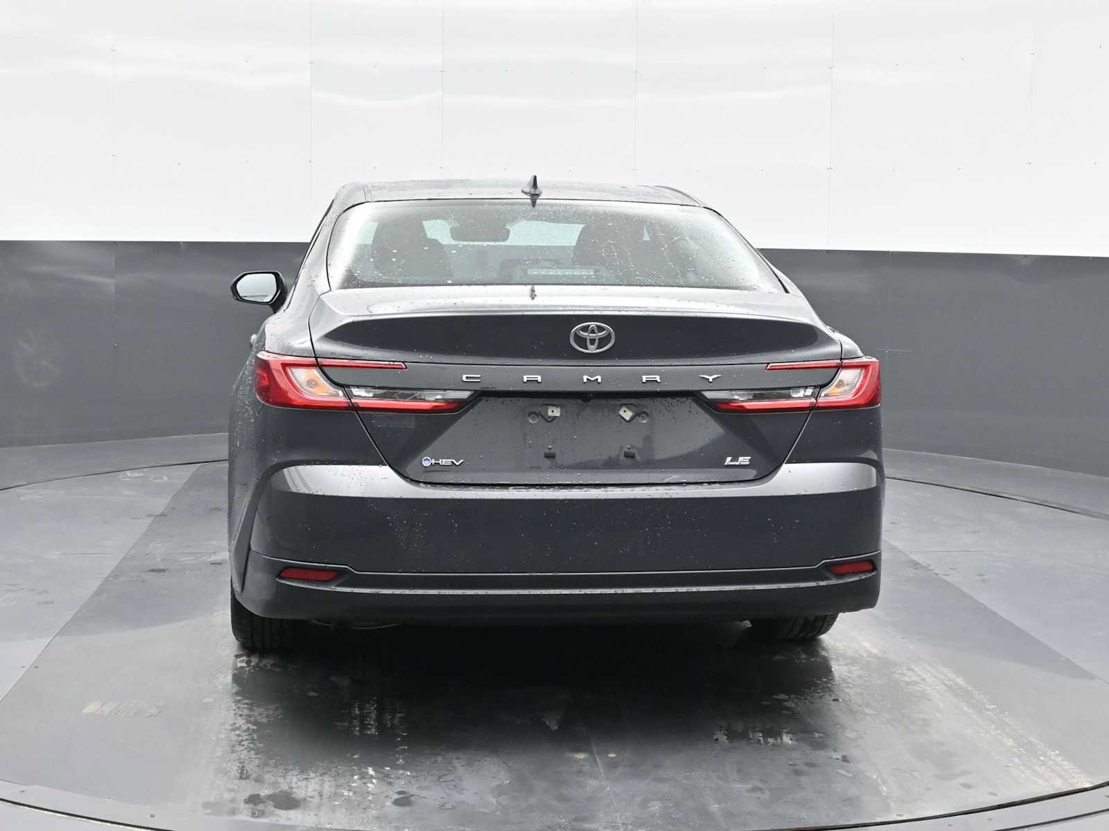 Used 2025 Toyota Camry LE image 8