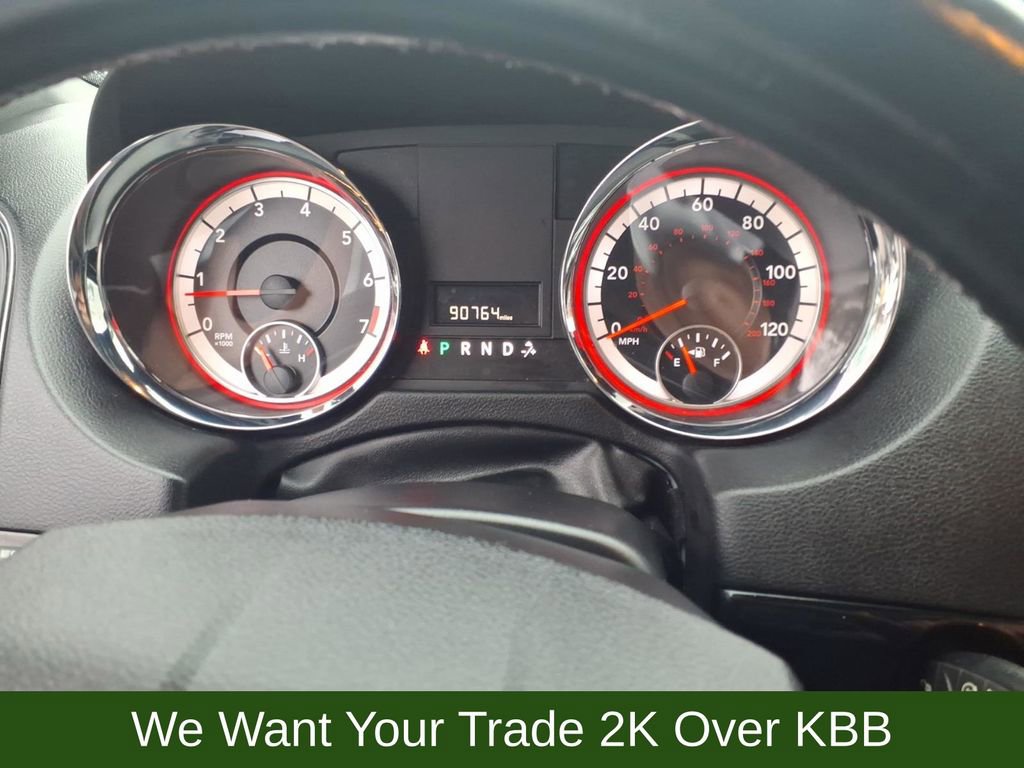 Used 2019 Dodge Grand Caravan SXT image 12