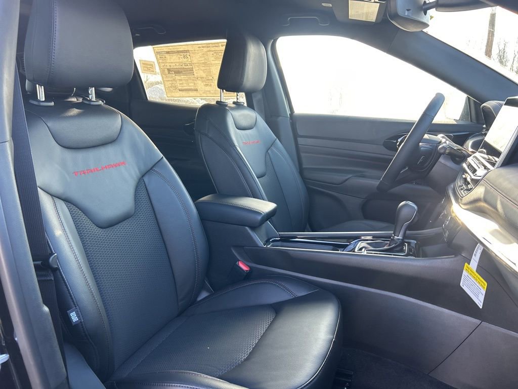 New 2026 Jeep Compass Trailhawk image 9