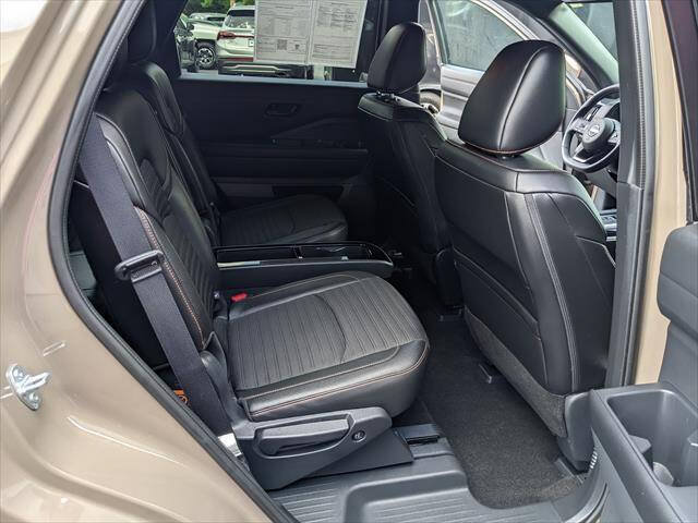 Used 2024 Nissan Pathfinder Rock Creek AWD/4WD image 18