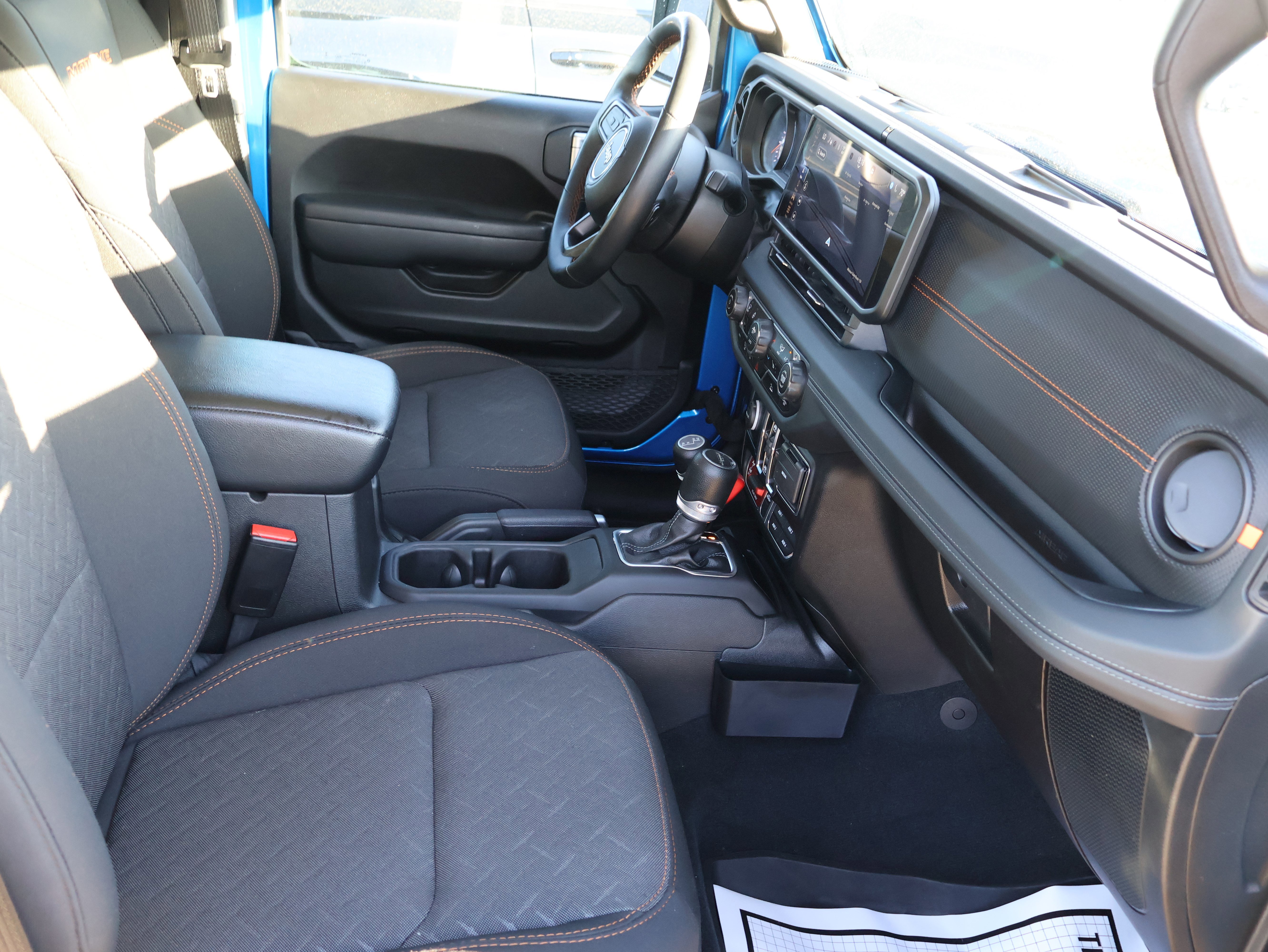 Used 2024 Jeep Gladiator Mojave w/ Technology Group image 12