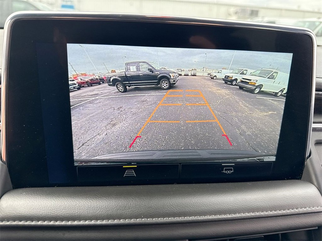 Used 2023 Chevrolet Suburban LT image 17