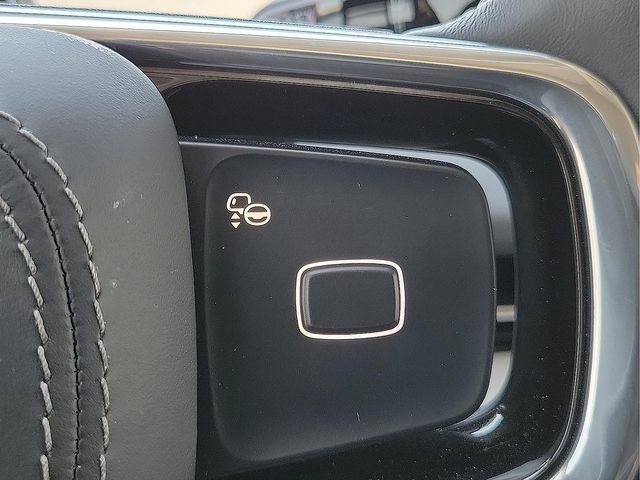 Used 2026 Lincoln Navigator Reserve AWD/4WD image 25