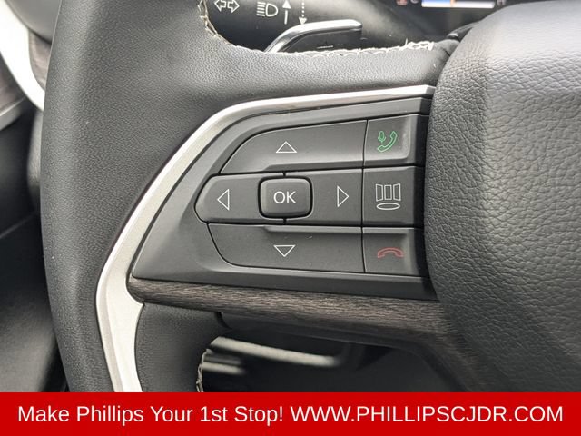 Used 2024 Jeep Grand Cherokee L Limited w/ Black Appearance Package AWD/4WD image 24
