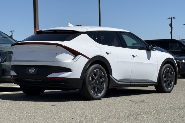 New 2026 Kia EV6 Light RWD image 5