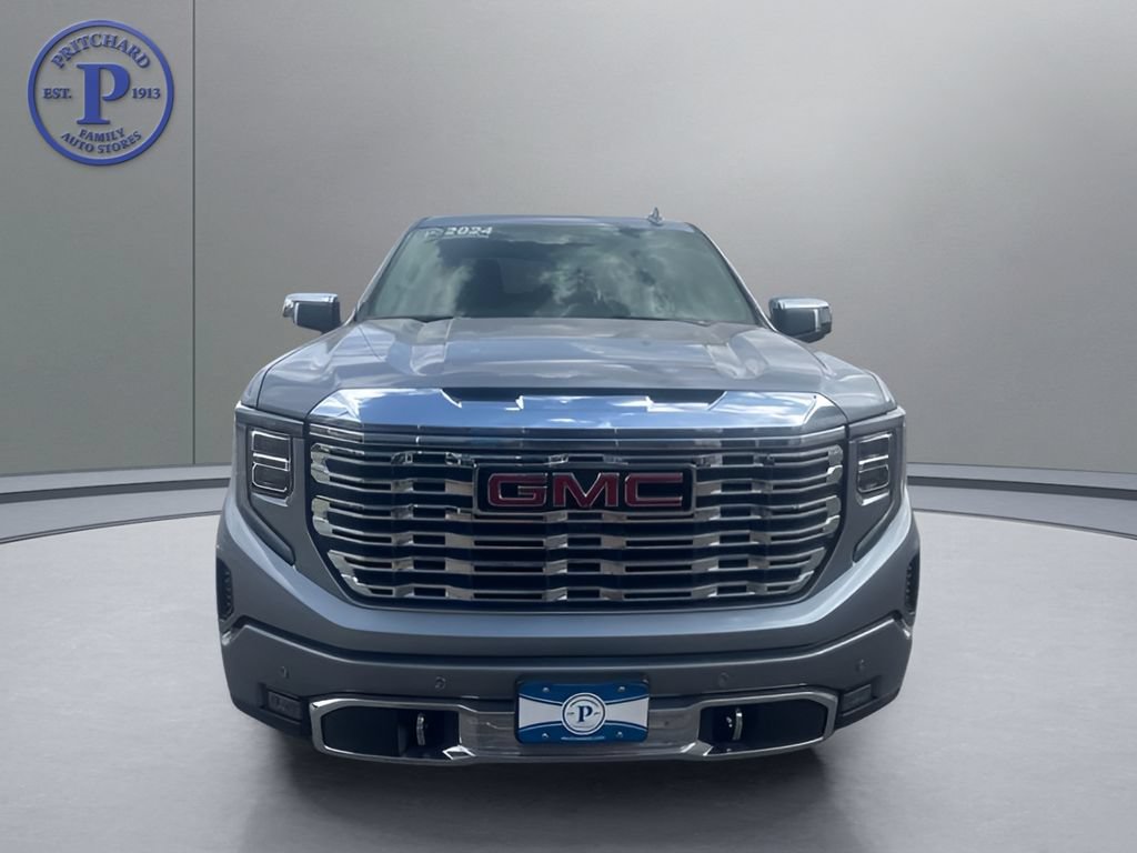 Used 2024 GMC Sierra 1500 Denali w/ Denali Reserve Package AWD/4WD image 2