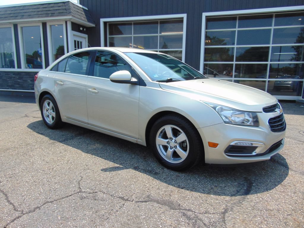 Used 2015 Chevrolet Cruze LT FWD image 6