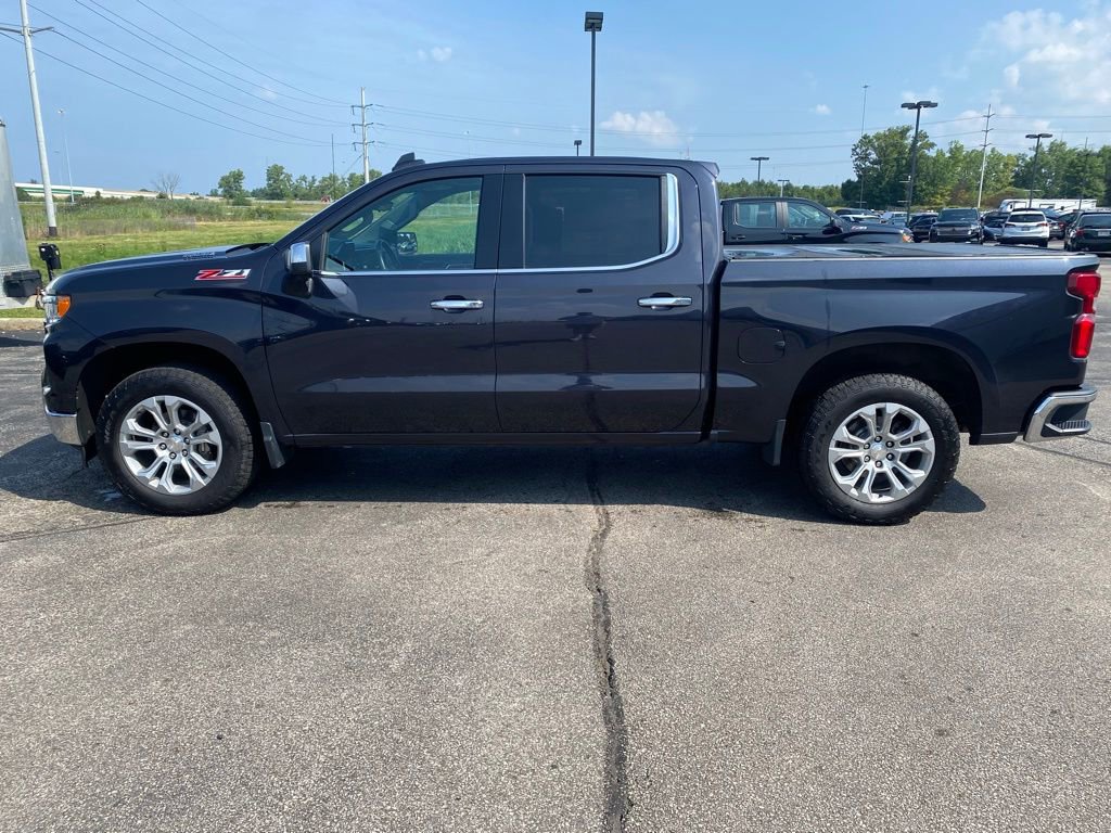 Used 2022 Chevrolet Silverado 1500 LTZ w/ Technology Package image 4
