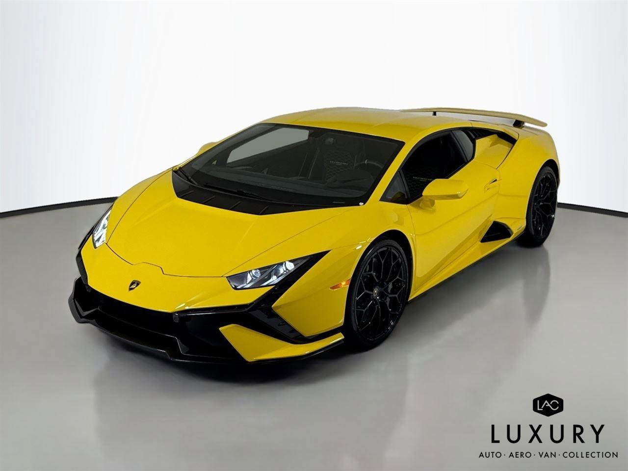 Used 2024 Lamborghini Huracan Tecnica RWD image 4