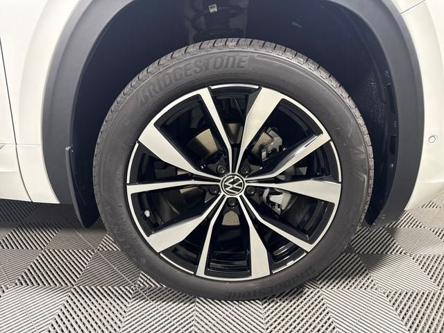 New 2026 Volkswagen Atlas SEL Premium R-Line AWD/4WD image 11