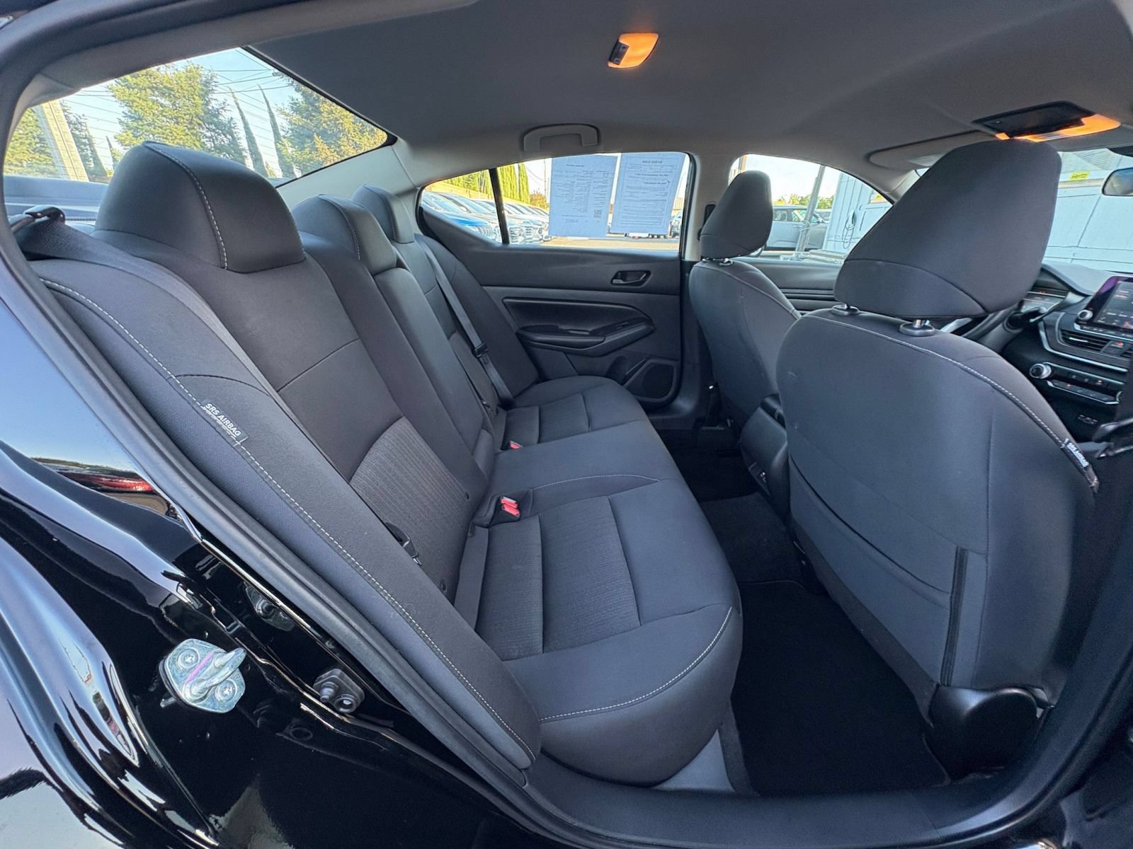 Used 2025 Nissan Altima 2.5 SV FWD image 25