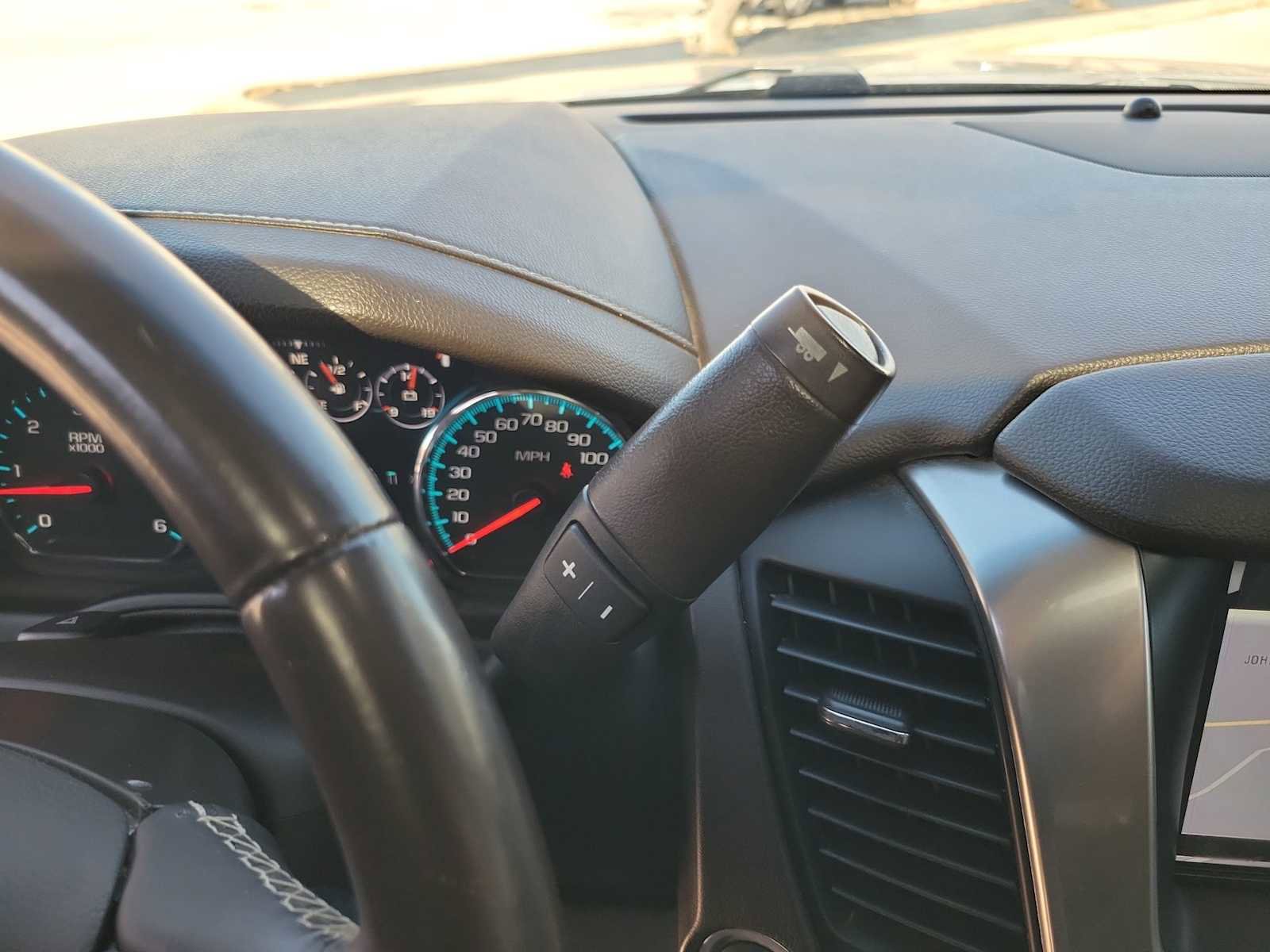 Used 2017 Chevrolet Suburban Premier image 17