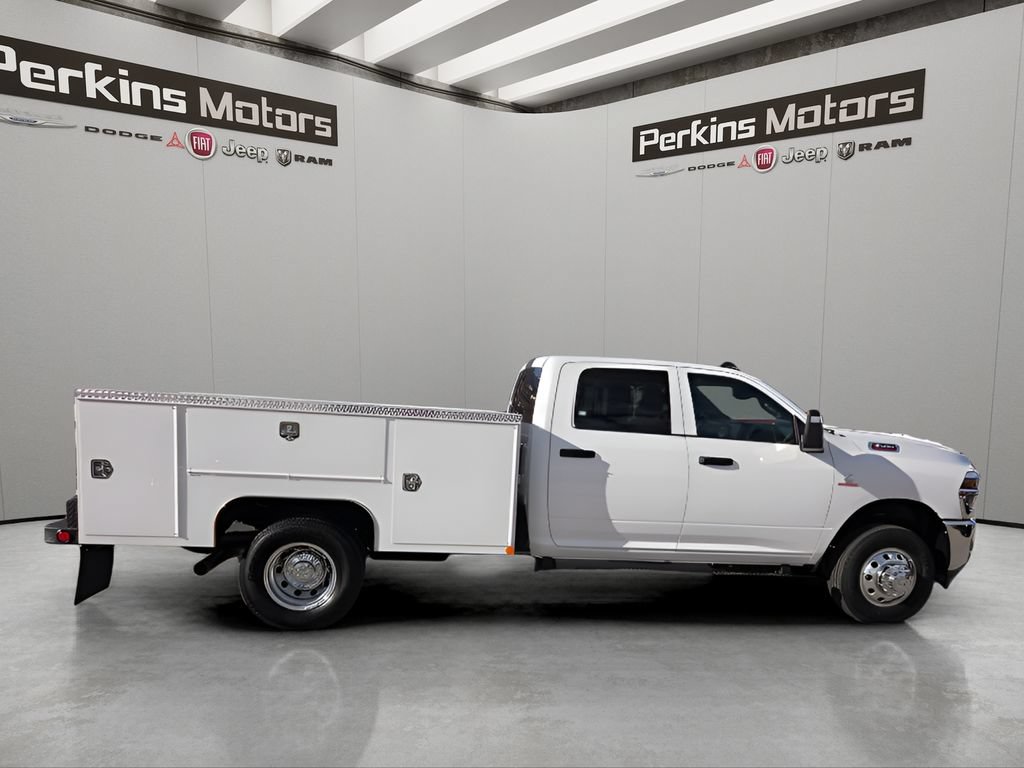 New 2026 RAM 3500 Tradesman w/ Chrome Appearance Group AWD/4WD image 7