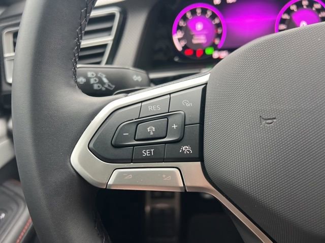 Used 2025 Volkswagen Atlas Peak Edition SE image 6