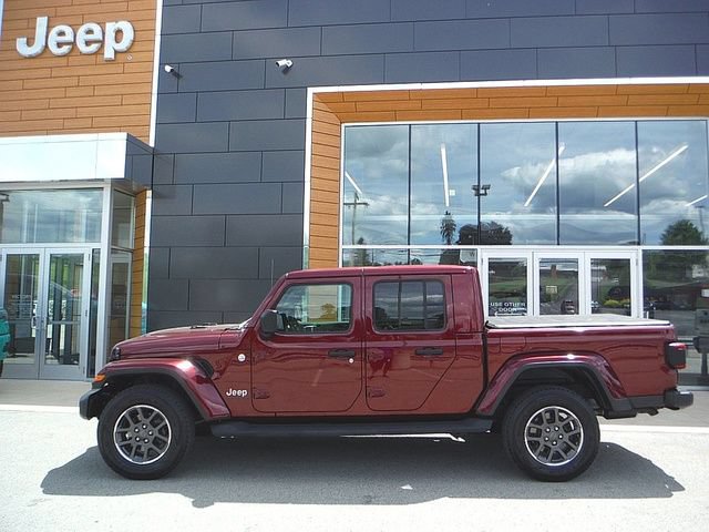 Used 2021 Jeep Gladiator Overland w/ Popular Equipment Package AWD/4WD image 2