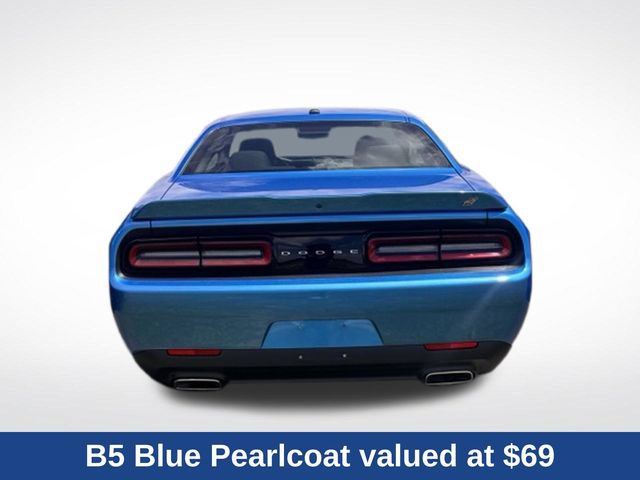 Used 2019 Dodge Challenger SXT AWD/4WD image 3