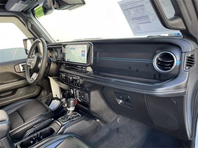 Used 2024 Jeep Wrangler High Altitude image 32