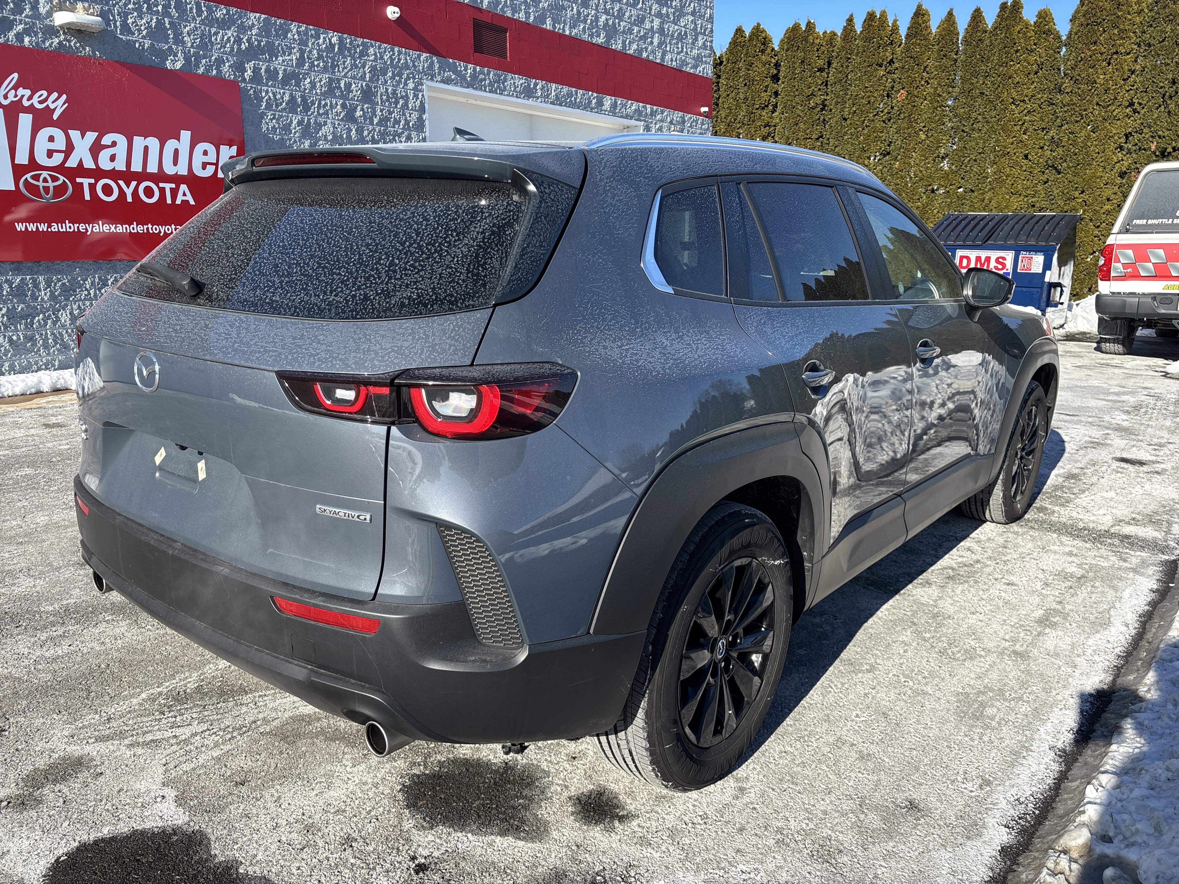 Used 2025 MAZDA CX-50 AWD 2.5 S w/ Premium Package image 3