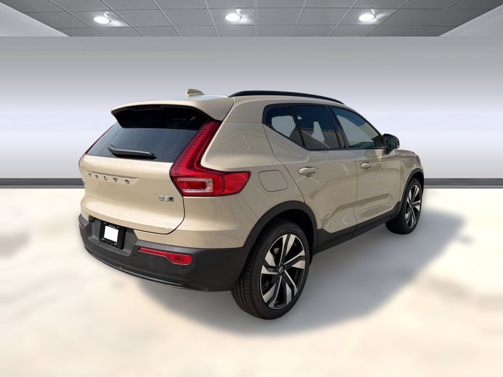 New 2026 Volvo XC40 B5 Ultra w/ Protection Package Premier AWD/4WD image 9