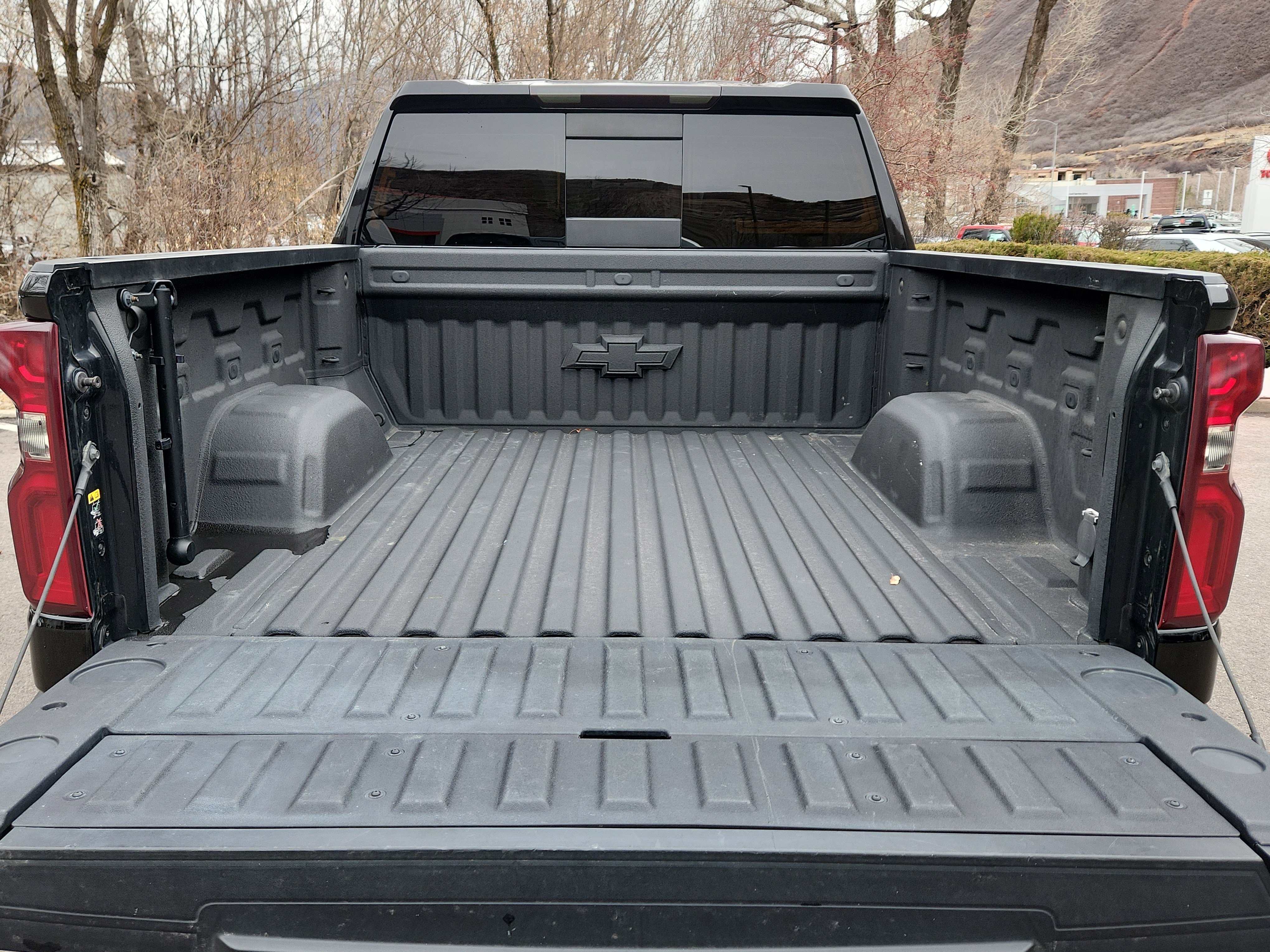 Used 2021 Chevrolet Silverado 1500 RST w/ Convenience Package II image 13