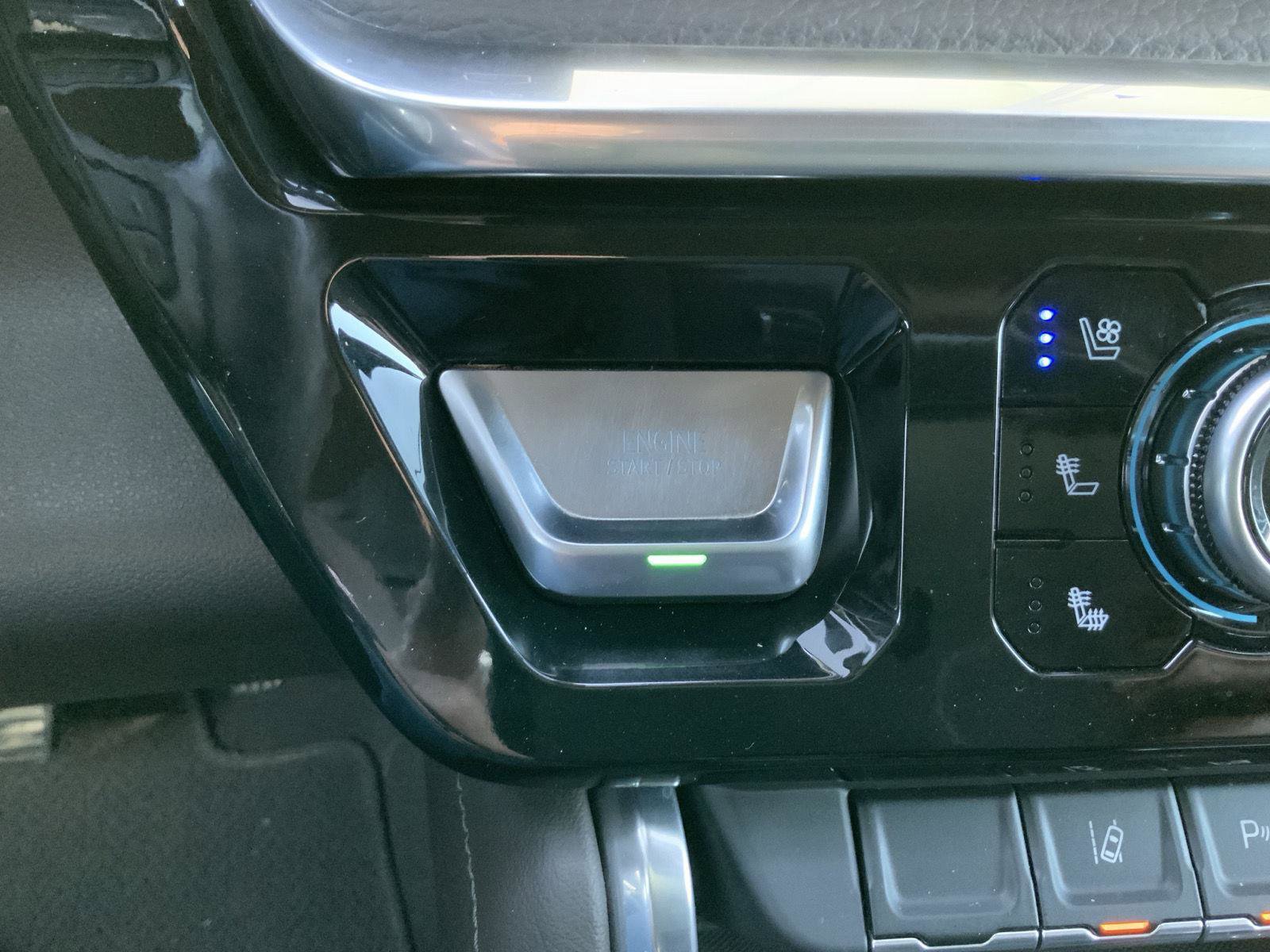 Used 2024 GMC Sierra 3500 Denali image 36