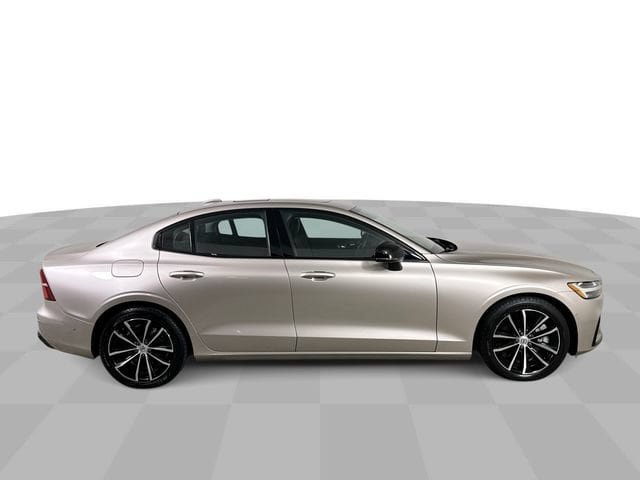 Used 2023 Volvo S60 T8 Plus AWD/4WD image 9