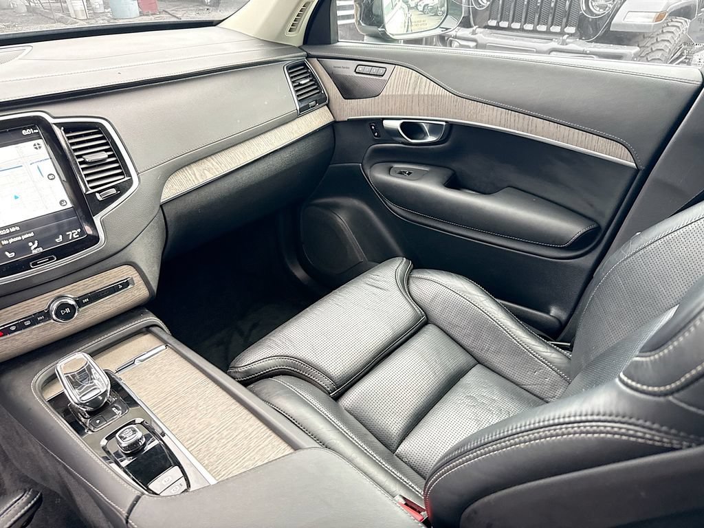 Used 2022 Volvo XC90 T8 Inscription AWD/4WD image 26