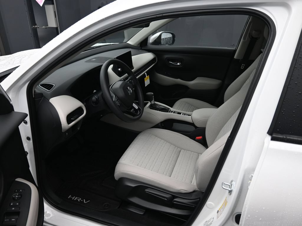 New 2026 Honda HR-V LX image 9