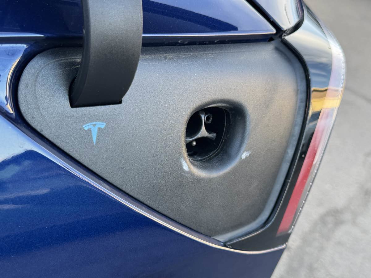 Used 2018 Tesla Model 3 image 10