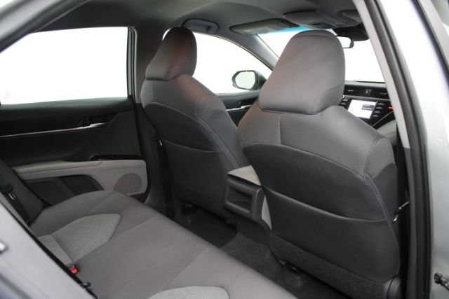 Used 2018 Toyota Camry LE FWD image 23